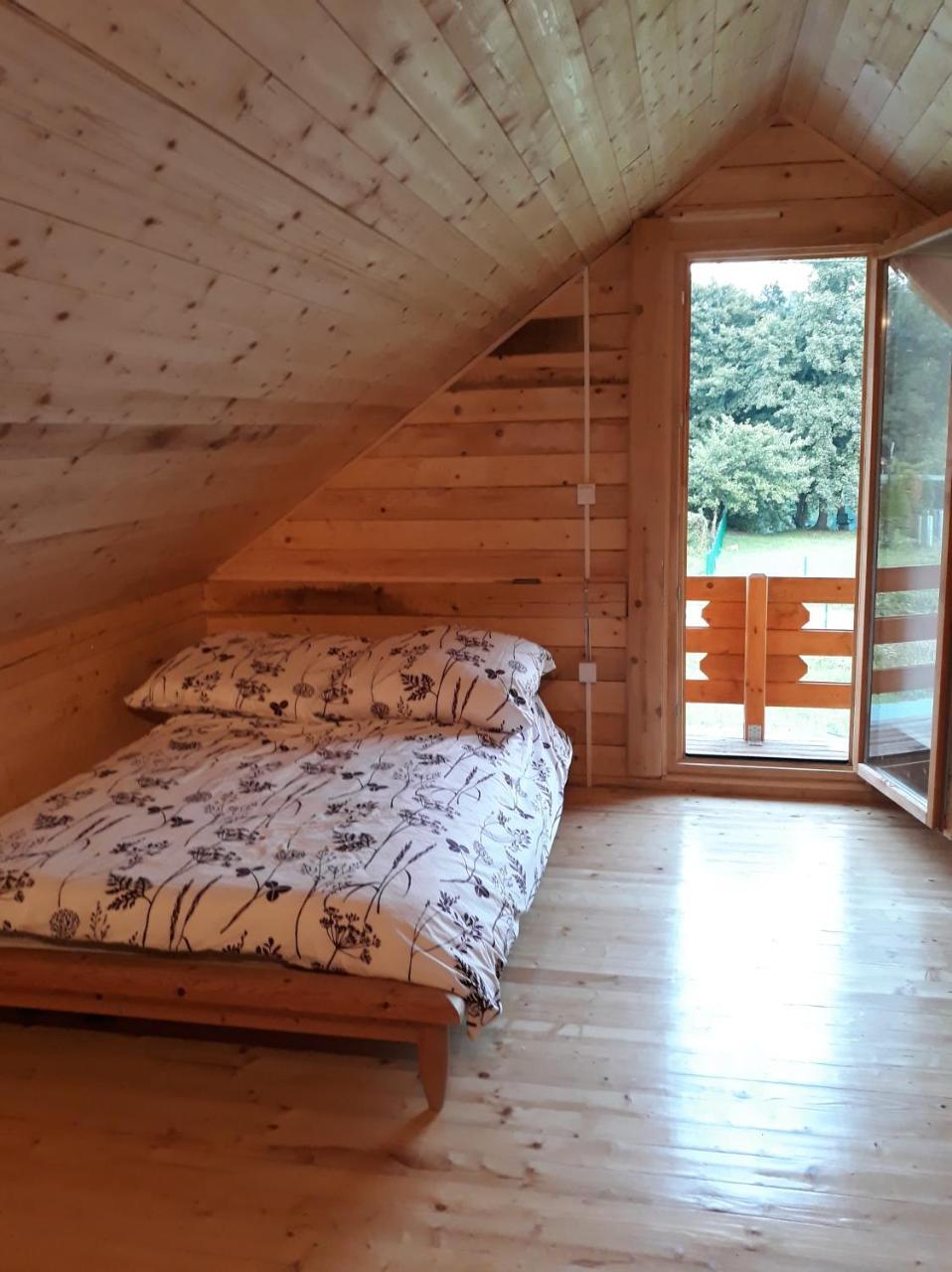 Una Si Villa Lohovo Eksteriør billede